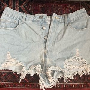 Distressed jeans shorts. Size US 29
